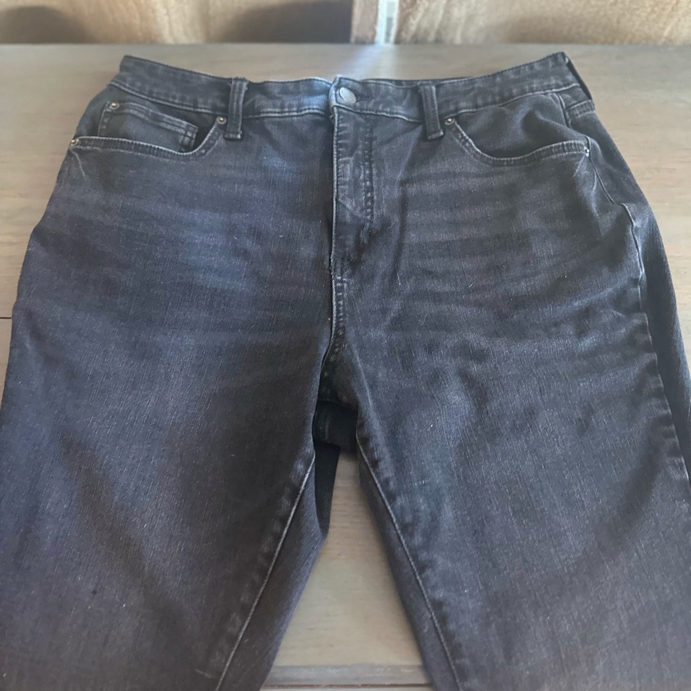 Time and Tru Women’s Petite Black Jeans